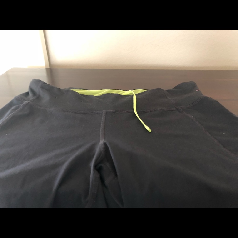 Workout pants - Picture 2 of 3